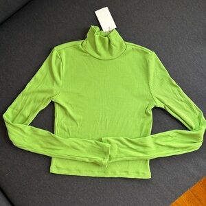 NWT Wilfred Only Crop Turtleneck, Cucamelon Green, XS